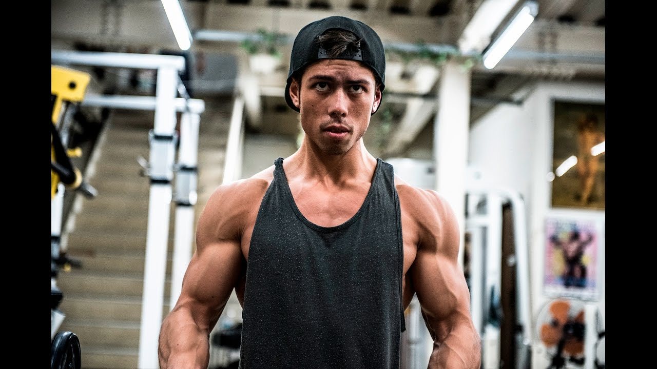 腕_スーパーセット_マッチョ