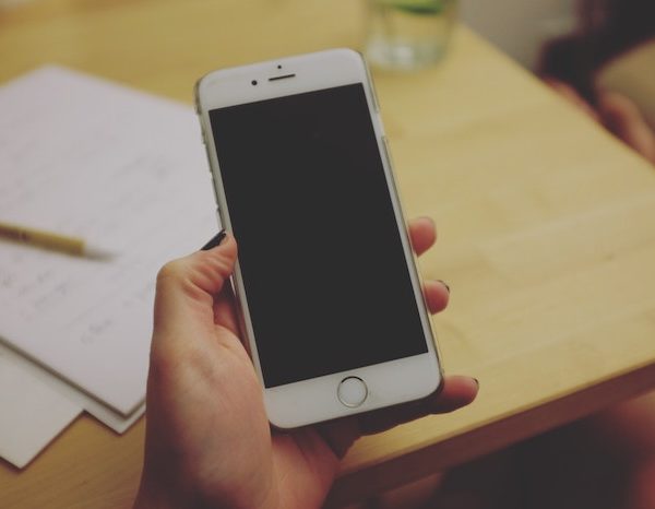 すぐ電話をかけてくる人は仕事ができない。時代遅れ、そして迷惑行為であること自覚すべき！《前半》